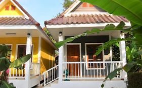 ทิว ทารา รีสอร์ท